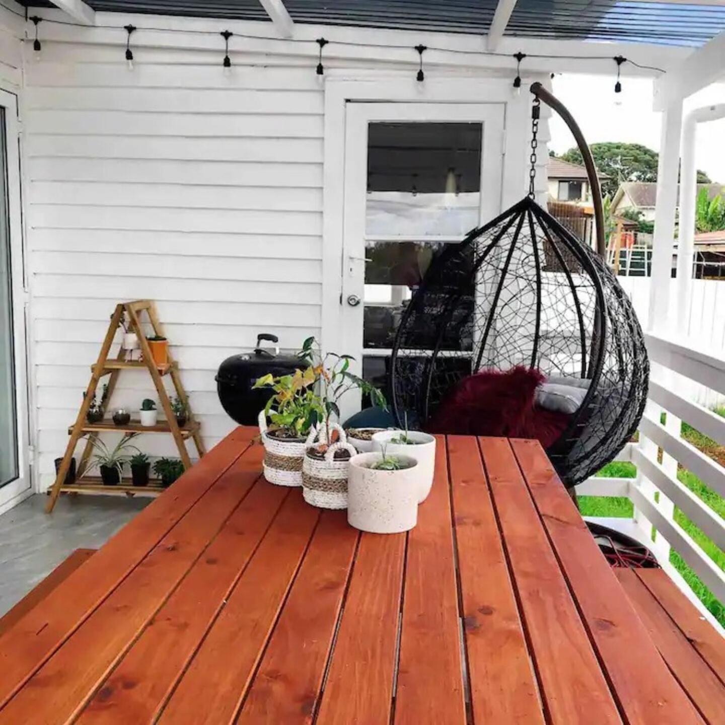 Bright & Comfy Stay In Newly Renovated Home With Parking Auckland Exterior photo