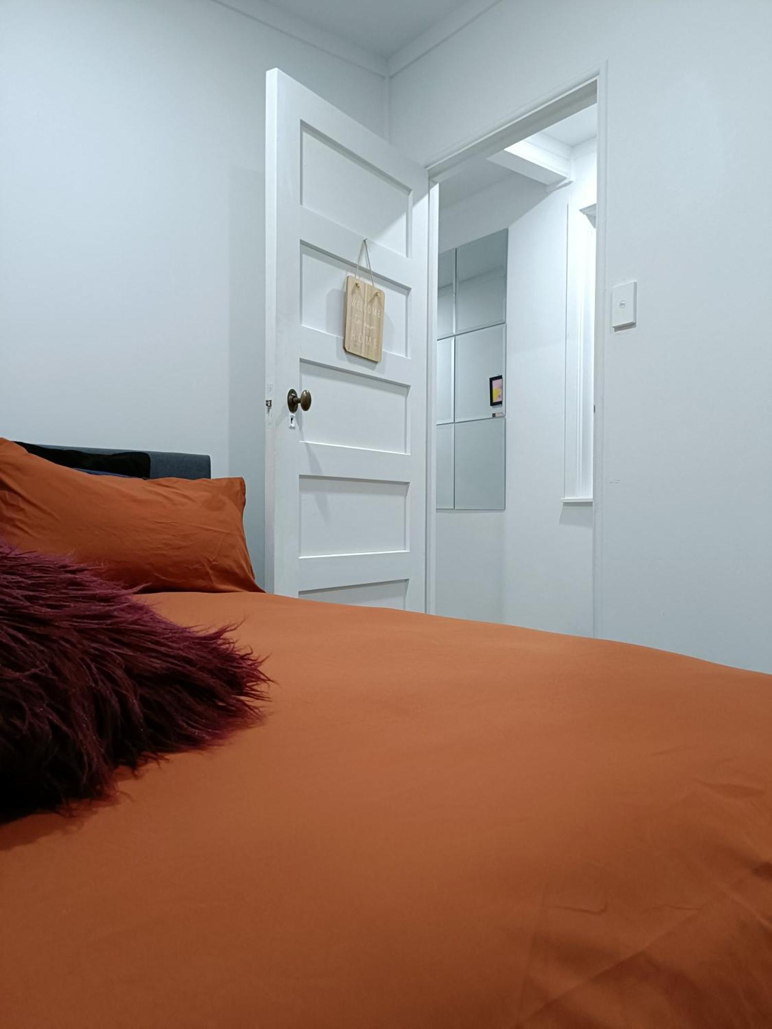 Bright & Comfy Stay In Newly Renovated Home With Parking Auckland Exterior photo